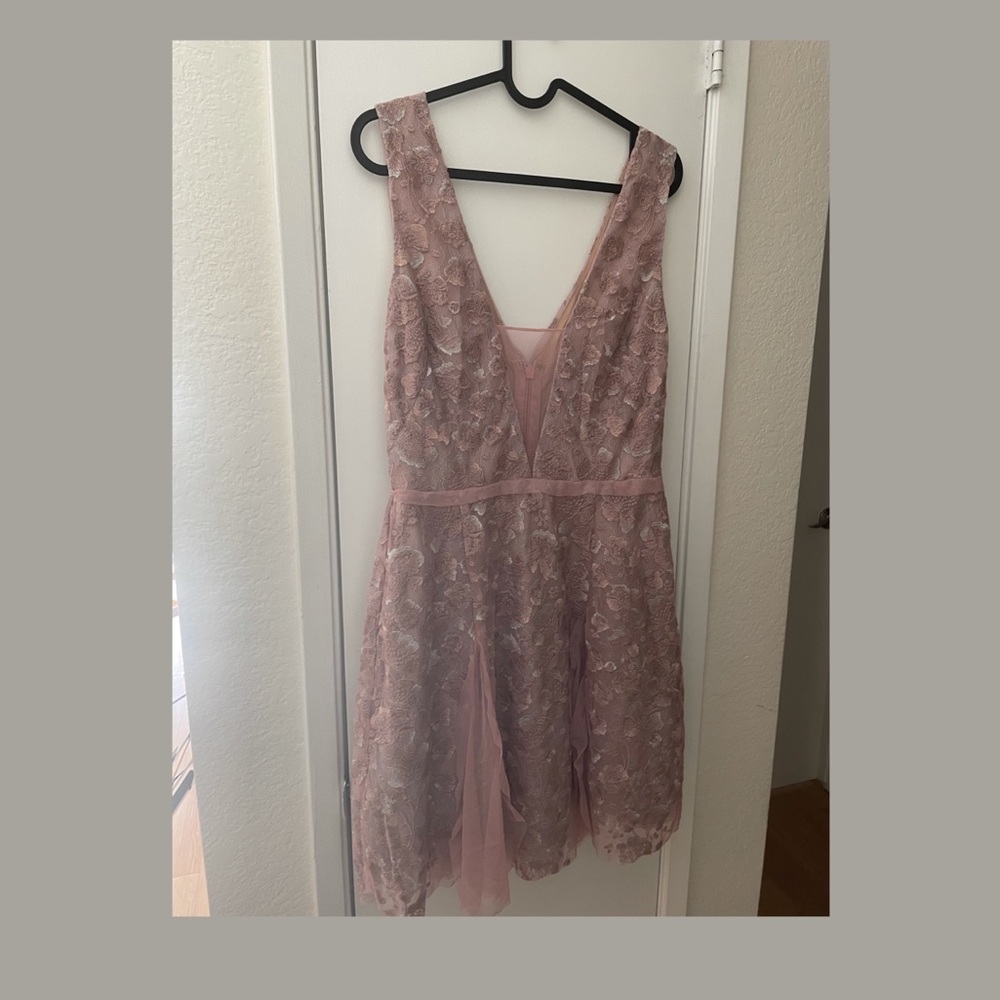 BCBGMaxazria cute pink dress